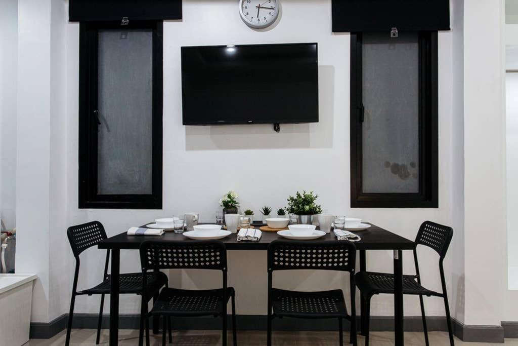 شقة P2 Silom Large 2Beds Full Kitchen Wifi 4-6Pax بانكوك المظهر الخارجي الصورة